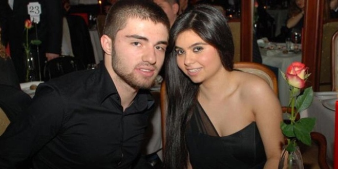 Cem Garipoğlu’nun Kız Kardeşiyle Fotoğraf Çektiren Hoş Oyuncu Linç Edildi!…